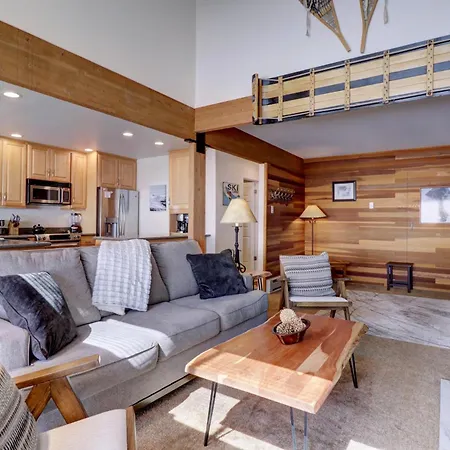 Vp211 Village Point Condo